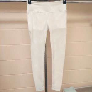 Pink Victoria Secret white leggings 🤍🤍💯